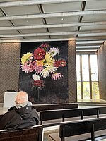 Mosaik med motiv af geoginer af Erik A. Frandsen